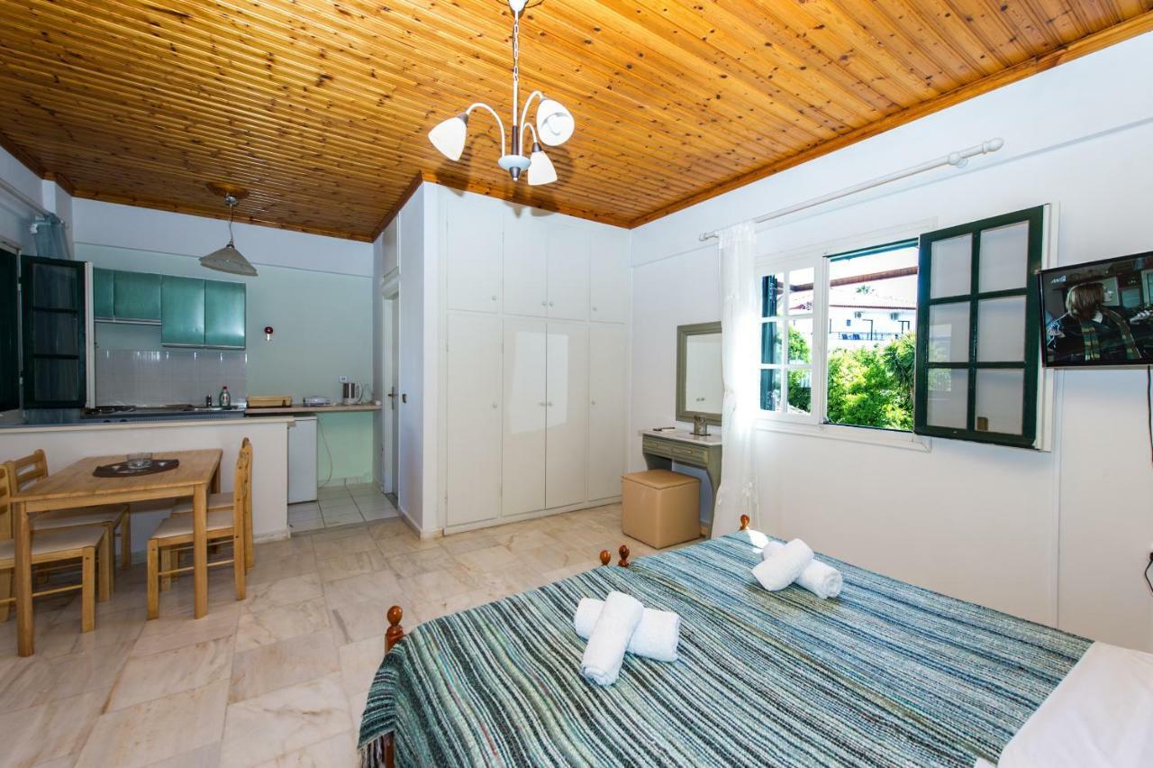 חראני Anesis Apartments מראה חיצוני תמונה